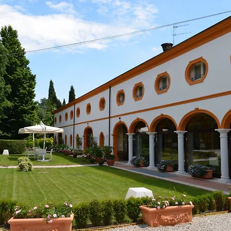 Relais Barco Zonca 3* Arcade